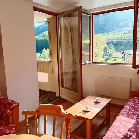 公寓 With Balcony For 6 People Val Cenis